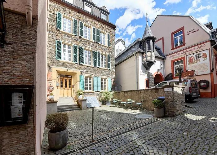 Altstadt Residenz 2 * 贝恩卡斯特尔-屈斯